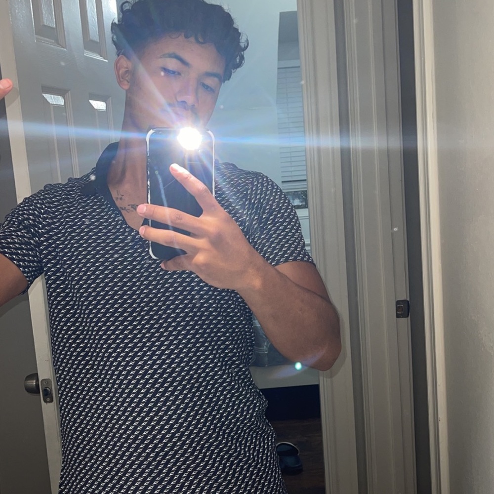 Meet your Posher, Manny